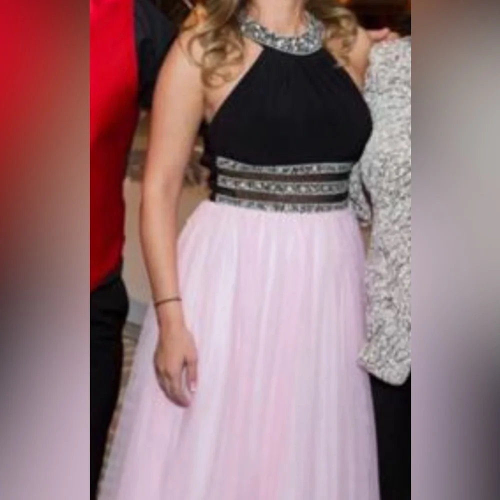 Dress - Picture 1 of 10